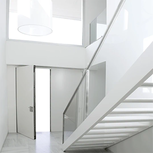 Glass-railing-with-dry-glazing